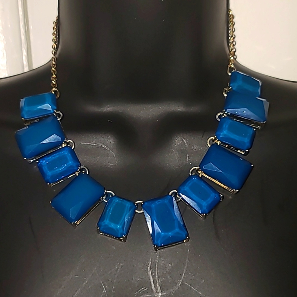 Blue stone statement necklace
